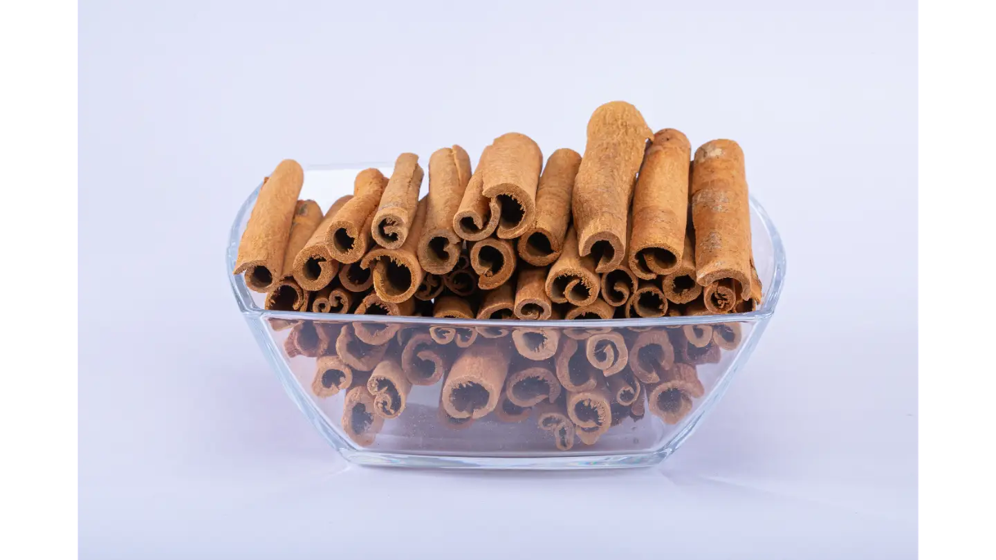 Cassia Pipe ( Dalchini )